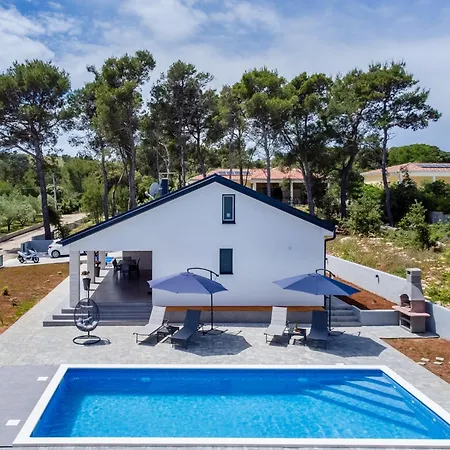Family Friendly House With A Swimming Pool - Lozice, - 24575 Vir