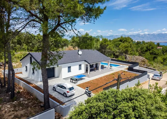 Nyaraló Family Friendly House With A Swimming Pool - Lozice, - 24575 *